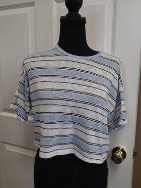 Forever 21 Womens Stripped Crop Top Size Medium